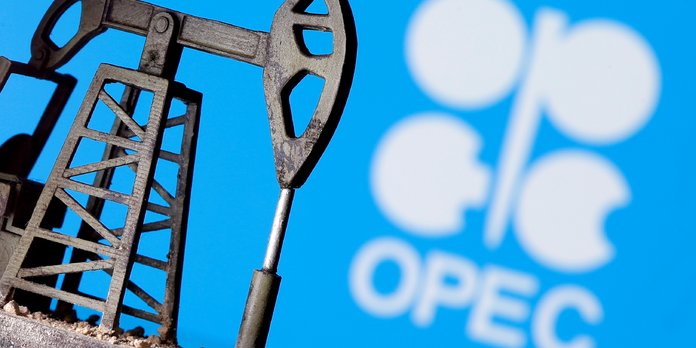 L'OPEP+ annonce une baisse de production de pétrole de 2 millions de barils